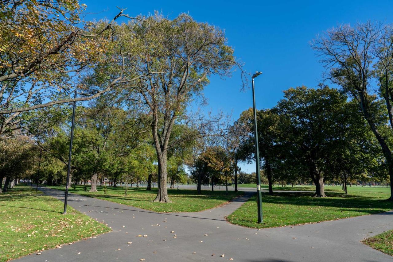 Apartmán King Bed On Hagley Park Corner In The Cbd Christchurch Exteriér fotografie